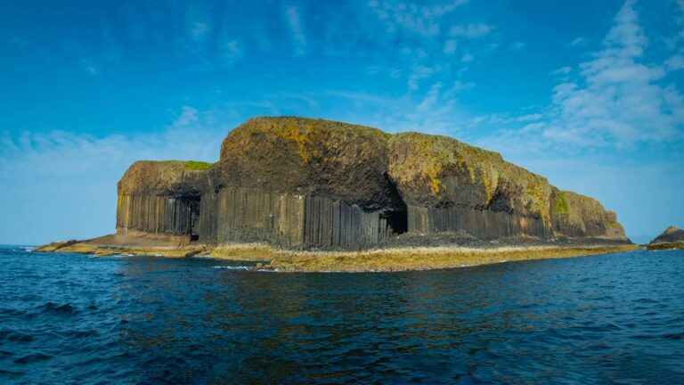 Fingal’s Cave: Scotland’s Majestic Natural Cathedral