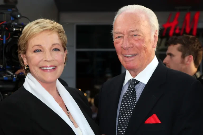 Behind the Scenes of The Sound of Music: Julie Andrews and Christopher Plummer with Robert Wise