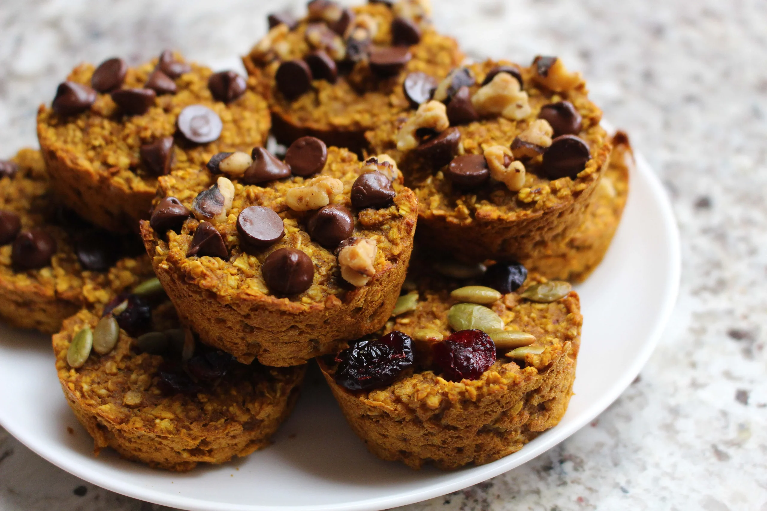 Delicious Pumpkin Spice Chocolate Chip Baked Oatmeal Recipe