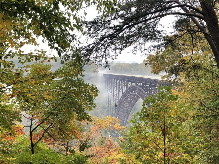 Discovering the New River Gorge Bridge: A West Virginia Marvel