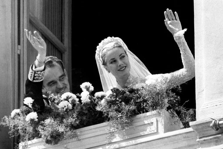 Grace Kelly: The Hollywood Star Who Became Princess Grace of Monaco