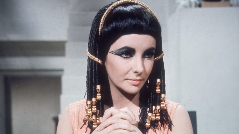 Elizabeth Taylor as Cleopatra: Iconic Moments from the 1963 Epic