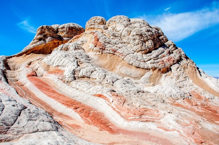 Exploring White Pocket and The Wave: Nature’s Sculptural Masterpieces in Vermilion Cliffs