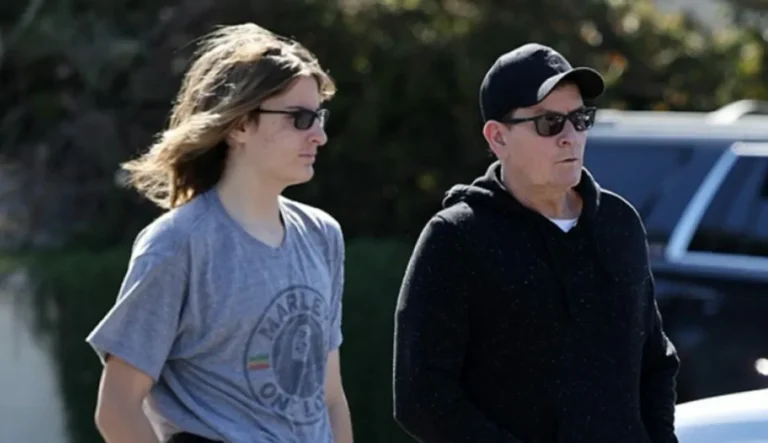 Charlie Sheen’s twin sons, 14, are taller than him in a rare public appearance together: photos