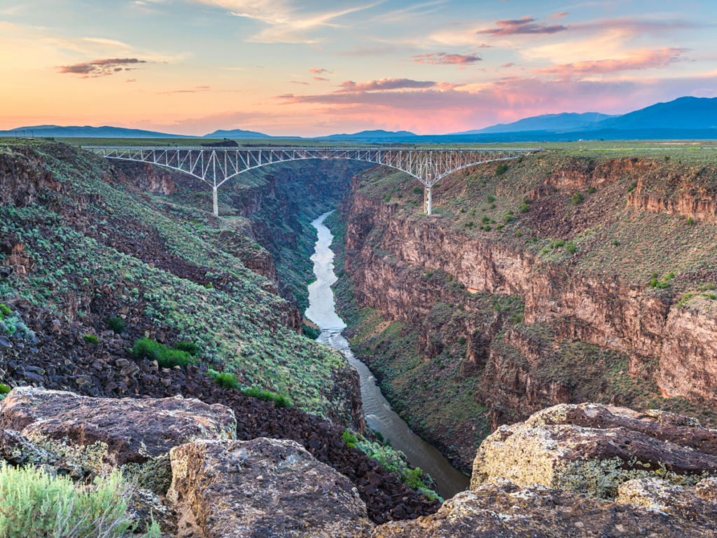 The Rio Grande Gorge: A Majestic Natural Wonder in New Mexico