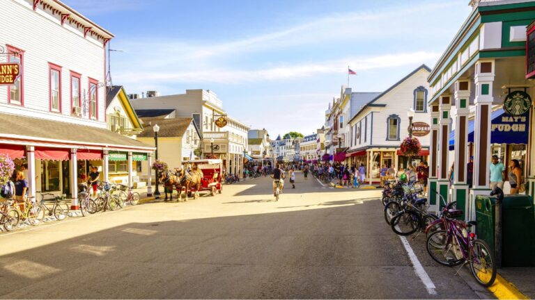19 Classic Summer Vacation Spots That Still Feel Like the Good Old Days (One in Georgia)